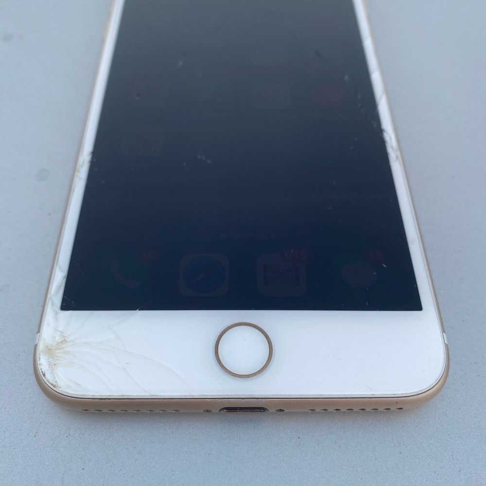 iPhone 7 Plus - Picture 6 of 7